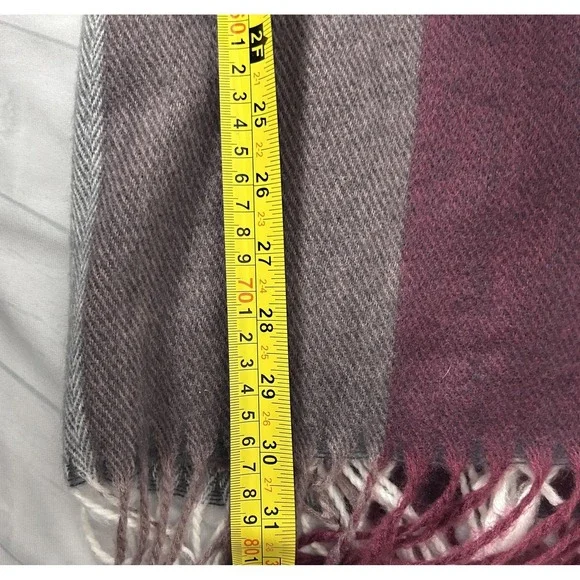 Woolrich Poncho Wrap Womens One Size Pink Gray Plaid Fringe Open Front Cape - Picture 8 of 8